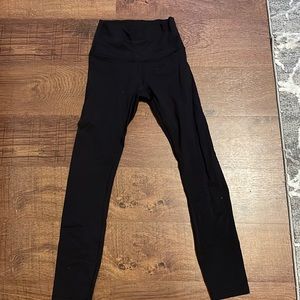 Lululemon Luon 25” size 2 USED